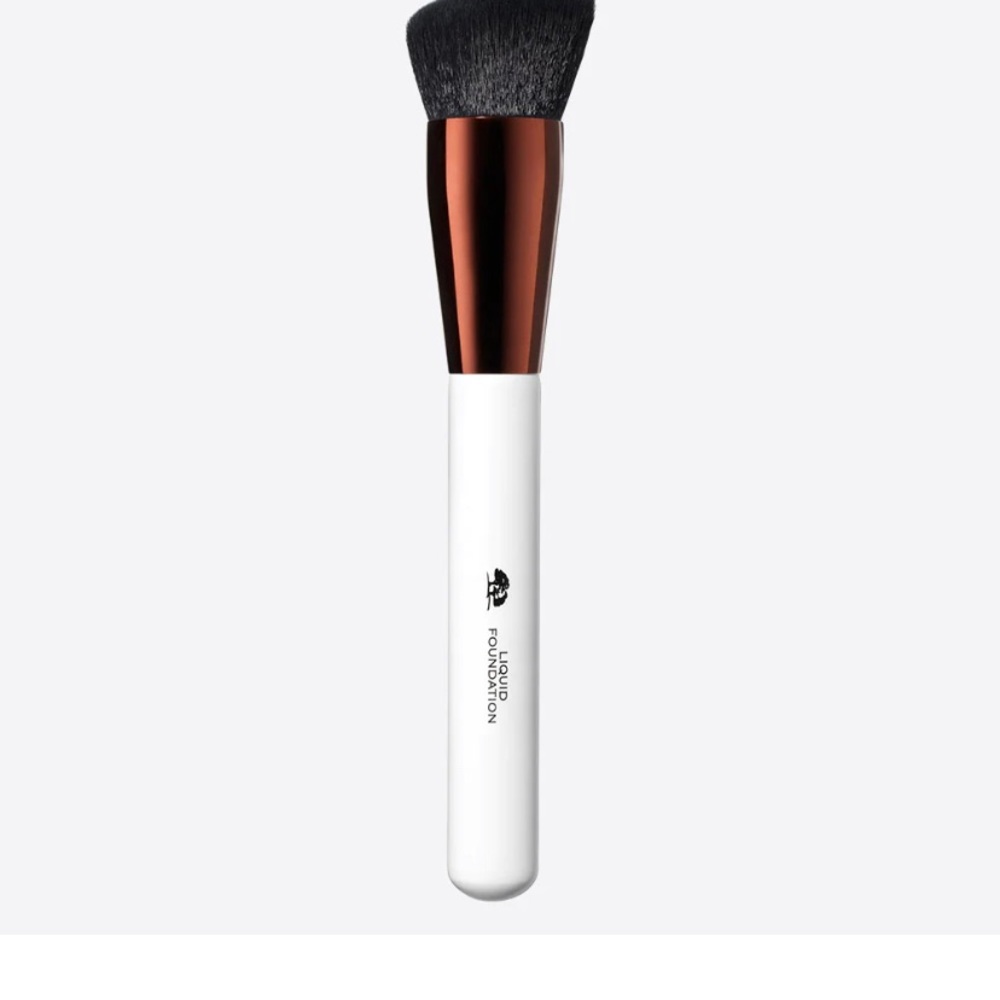 Liquid Foundation Brush